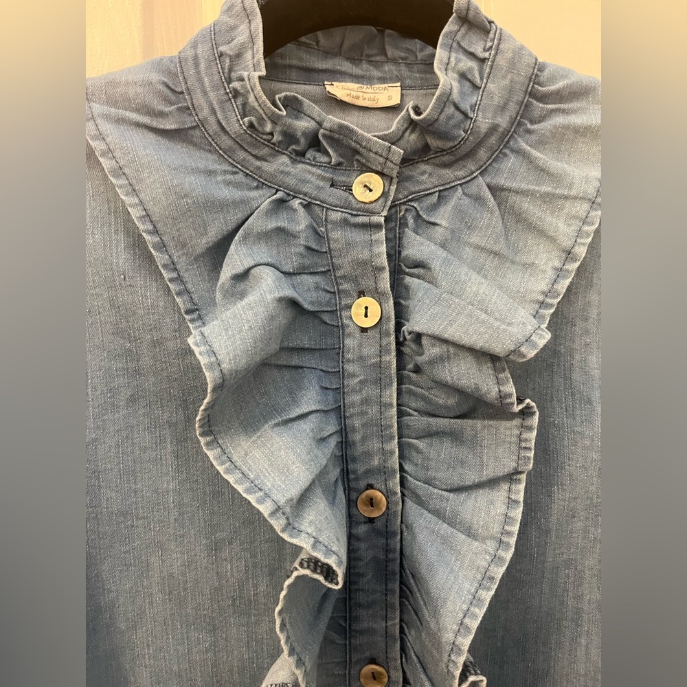 Line@Moda Ruffled Denim Button-Up Shirt - Picture 4 of 8